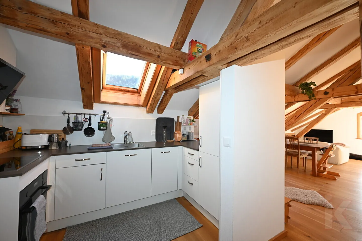 Charmante 4.5-Zimmer Attique - Foto 5 von 13