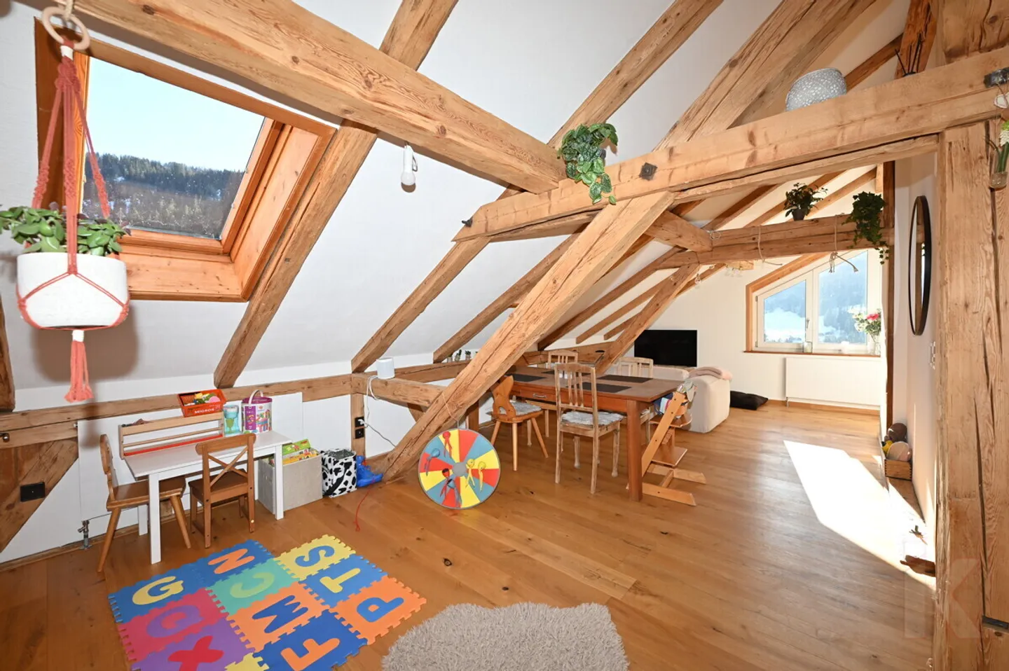 Charmante 4.5-Zimmer Attique - Foto 7 von 13