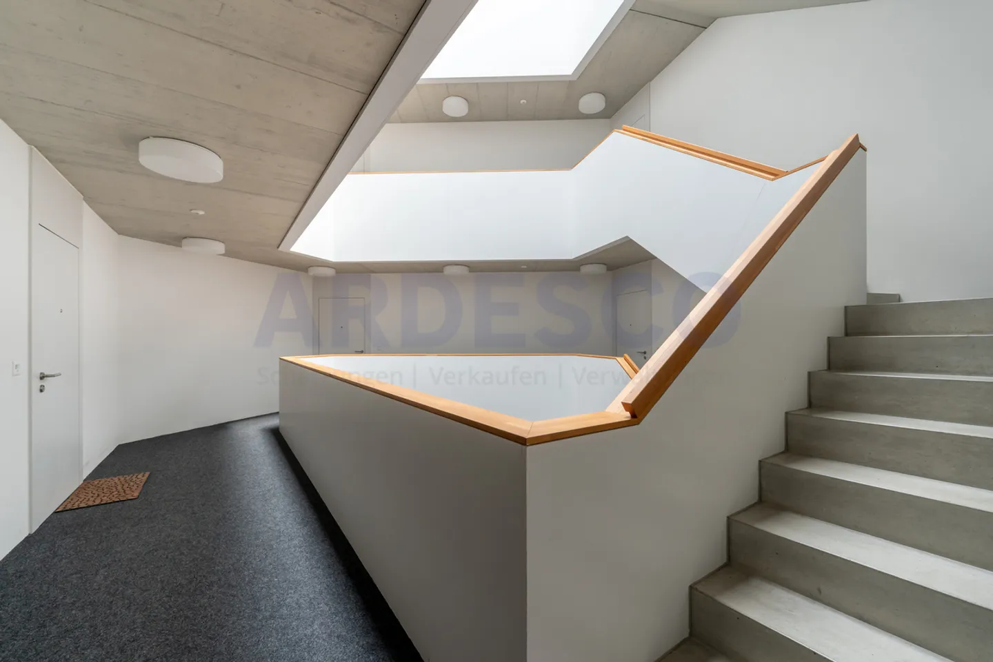Stylish living. Living centrally. Arriving home. - Photo 8 of 12