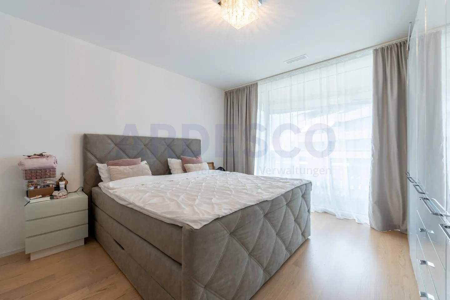 Stylish living. Living centrally. Arriving home. - Photo 4 of 12