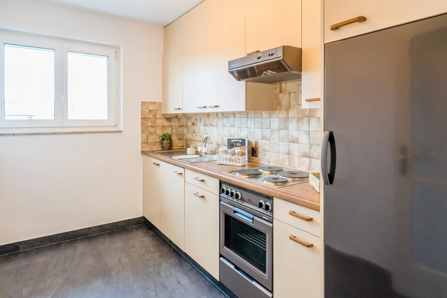 Appartement Charmant avec Balcon - Photo 2 sur 5