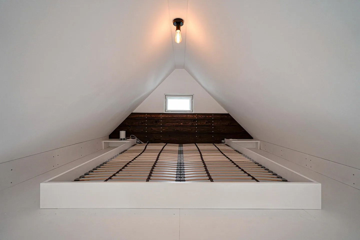 Attic apartment with many extras in a quiet location for rent - Photo 7 of 18