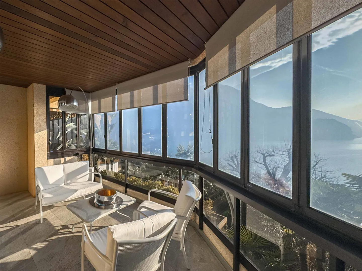 5,5-Zimmer-Duplex mit Seeblick in Castagnola - Foto 7 von 11