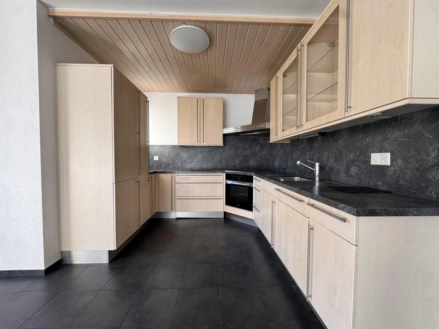 Casa contigua 6,5 stanze - Foto 6 di 16