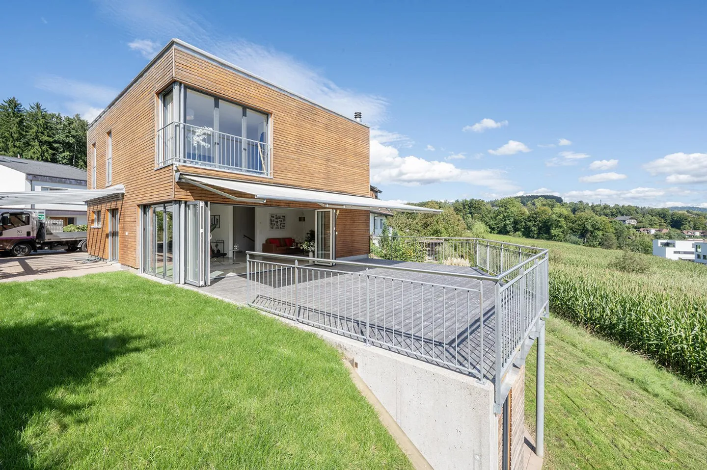 Einfamilienhaus 6.5 Zimmer - Foto 1 von 12