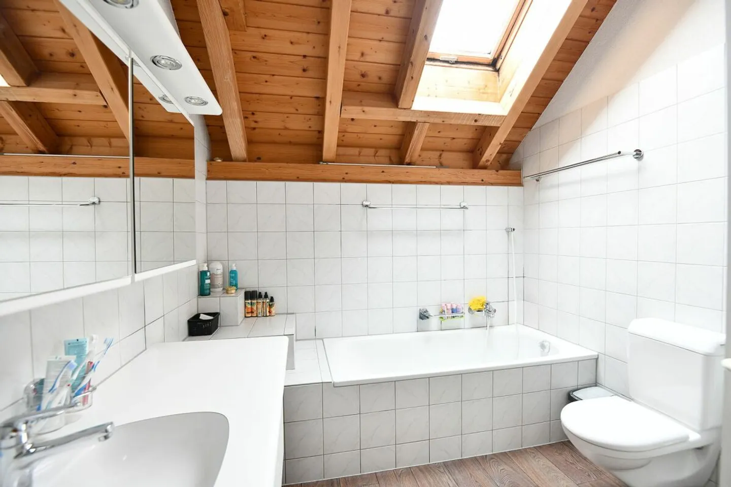 CASA BIFAMILIARE CON POTENZIALE - Foto 11 di 15