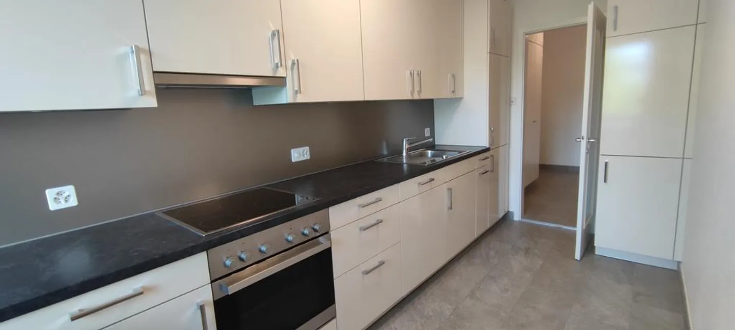 Appartement rénové de 3 pièces près de la gare - Photo 6 sur 10