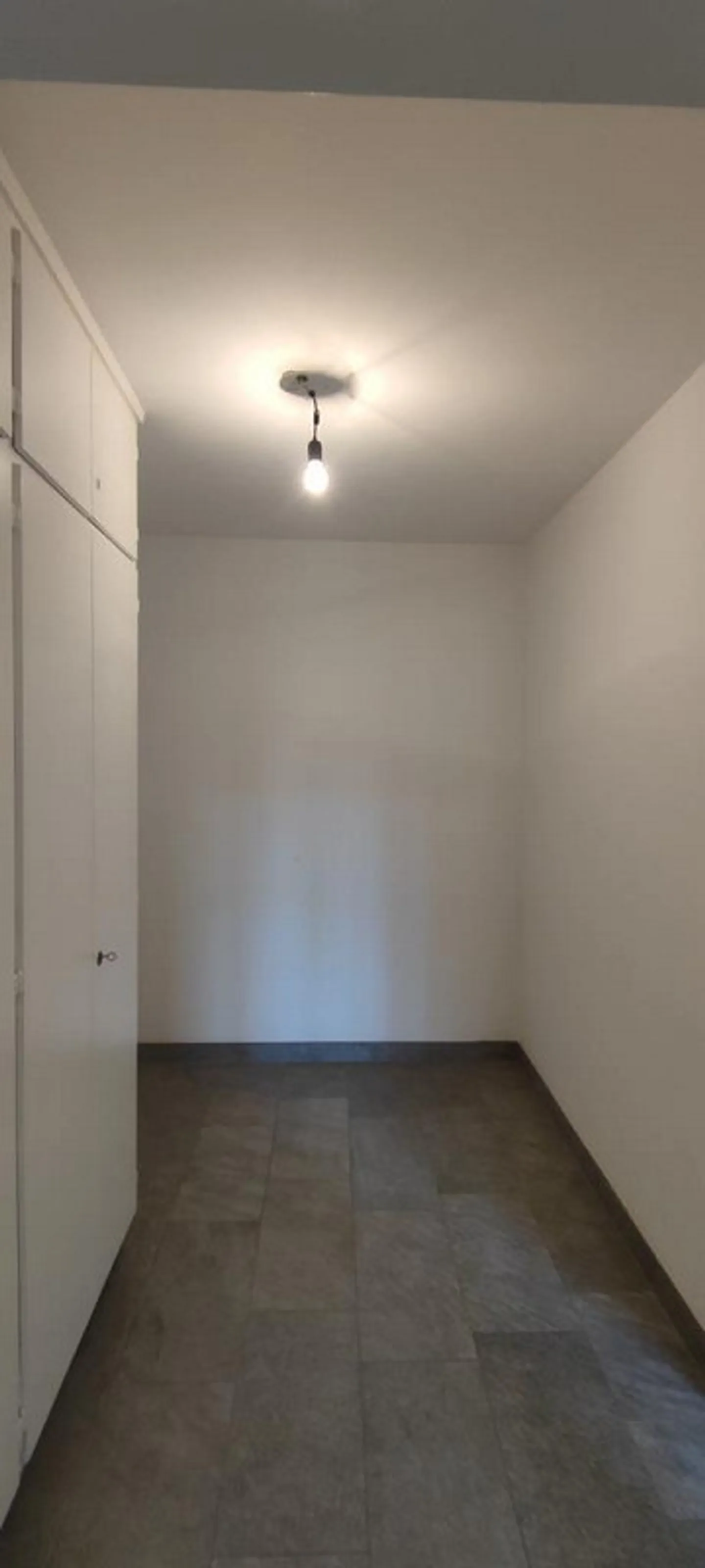 Appartement rénové de 3 pièces près de la gare - Photo 7 sur 10