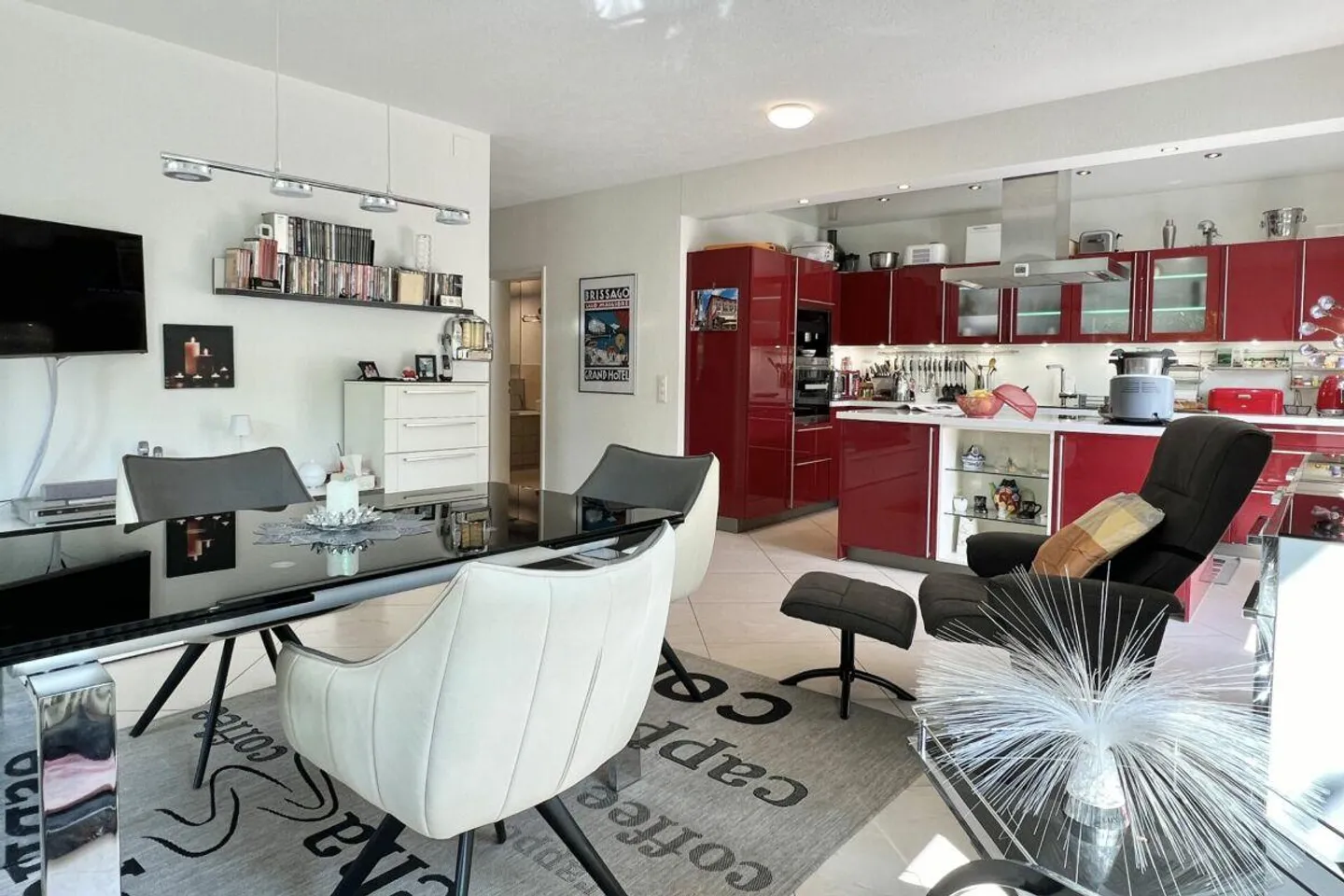 Villa con piscina e appartamento per gli ospiti - Ideale per famiglie, ospiti o affitti per vacanze - Foto 6 di 30