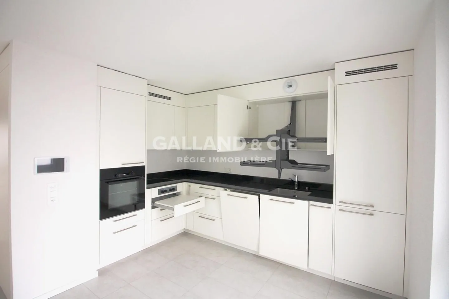 Wunderschöne neue 3,5-Zimmer "Senioren"-Wohnung im 1. Stock - Foto 1 von 3