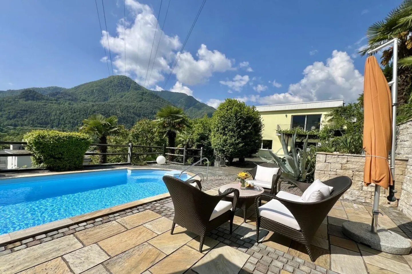 Villa con piscina e appartamento per gli ospiti - Ideale per famiglie, ospiti o affitti per vacanze - Foto 8 di 30
