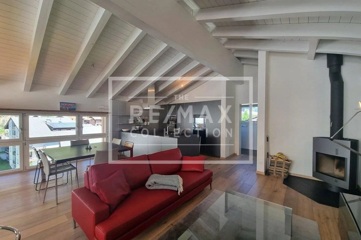 Appartamento duplex moderno proprio accanto all'Alpin Express - Foto 3 di 13