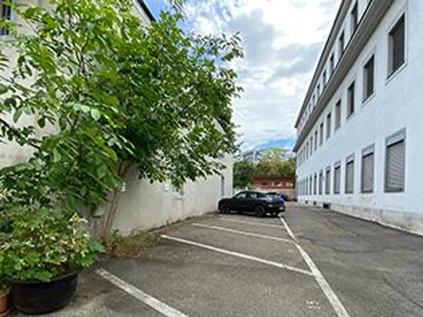 «für IMMED. NOVEMBER NUR    k i w i h o m e s . c h  AussenParlPlatz -  Aeschenplatz / Bankenzentrum Umgebung» - Foto 4 von 4