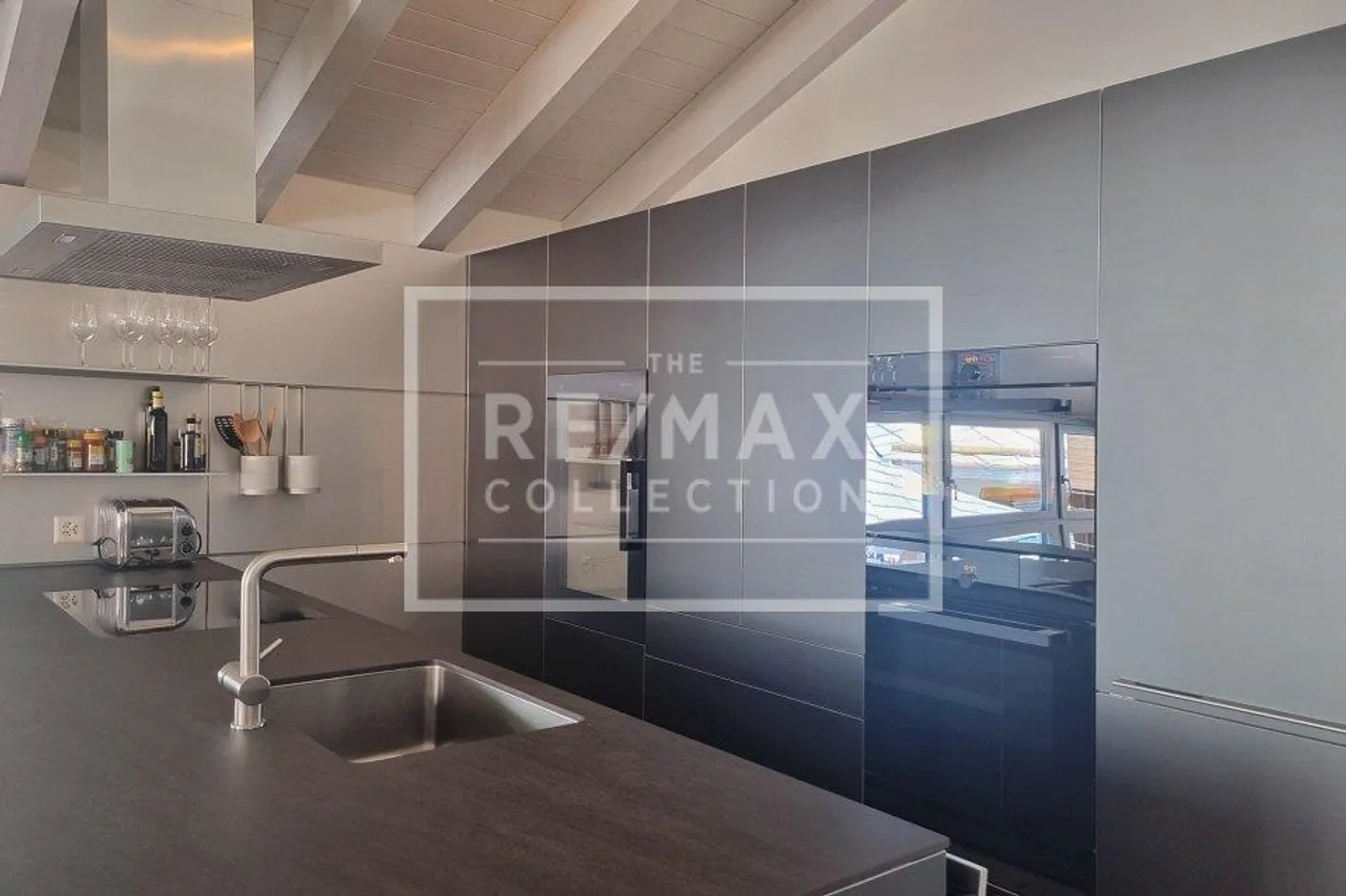 Appartamento duplex moderno proprio accanto all'Alpin Express - Foto 4 di 13