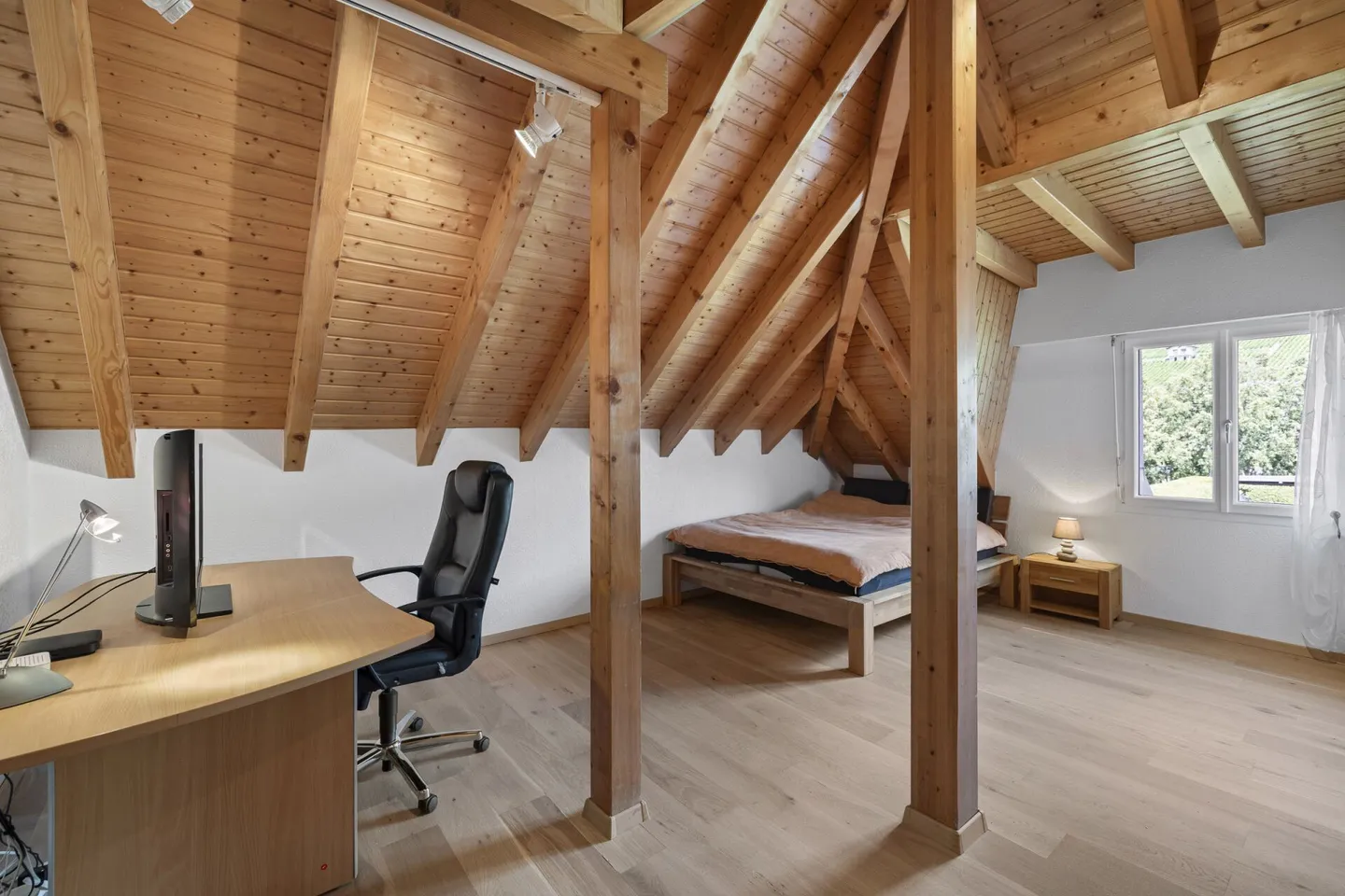 Wunderschöne 6-Zimmer-Villa 1/2 von 297 m2 mit einem wunderschönen Außenbereich - Foto 12 von 33
