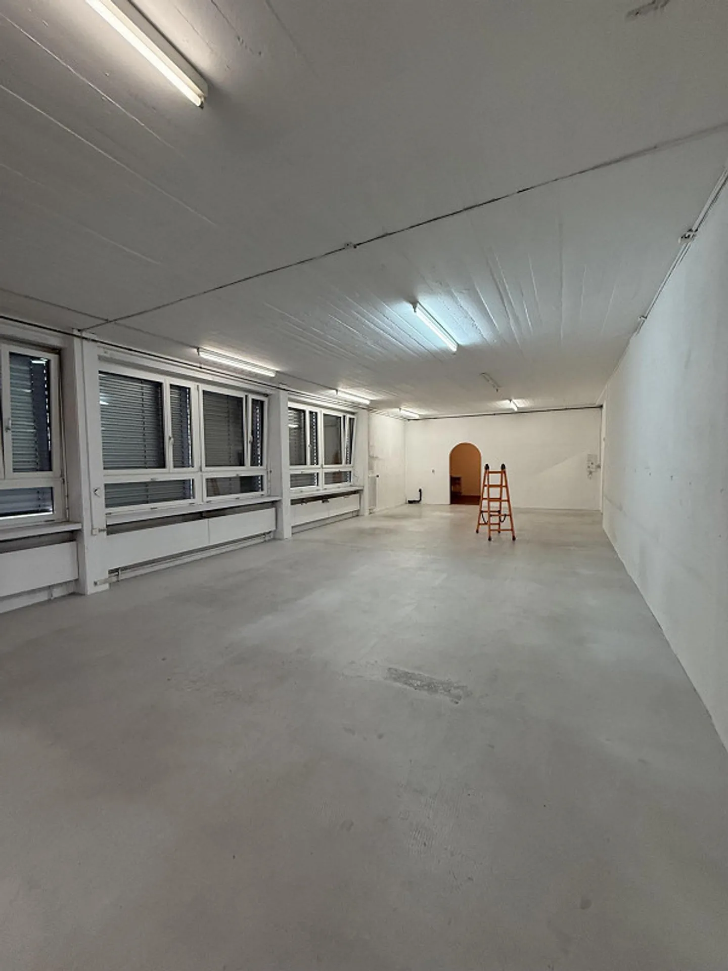 Espace commercial spacieux à Zurich - Photo 6 sur 12