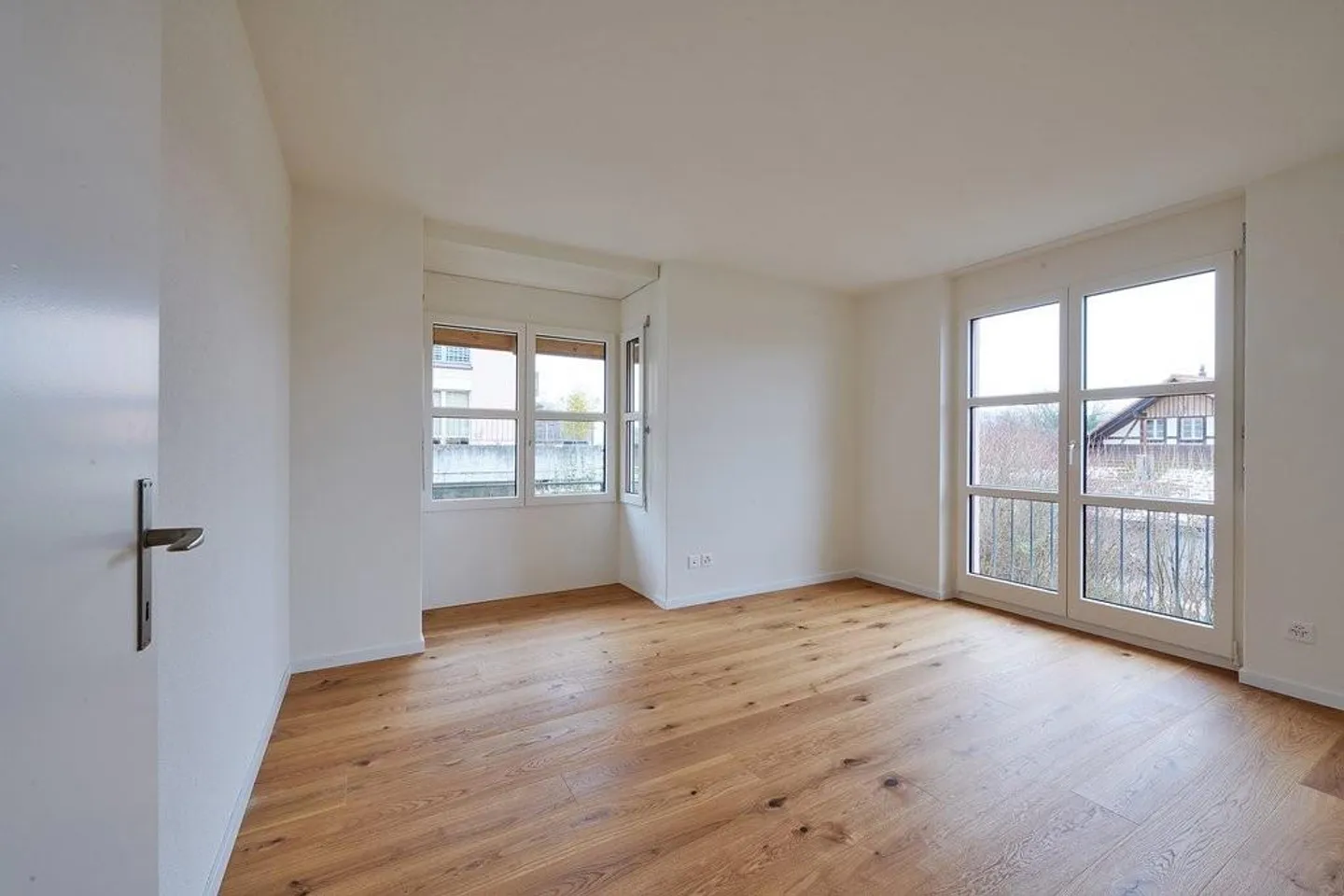 Bellissimo appartamento ristrutturato di 4,5 stanze a Neuengg! - Foto 8 di 12