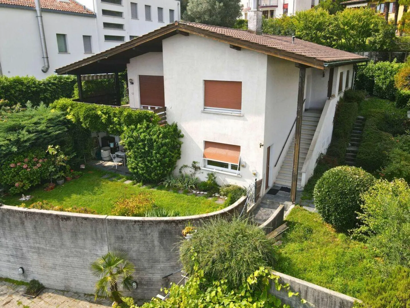 Bella casa con vista panoramica e appartamento attiguo con una camera - Foto 1 di 21
