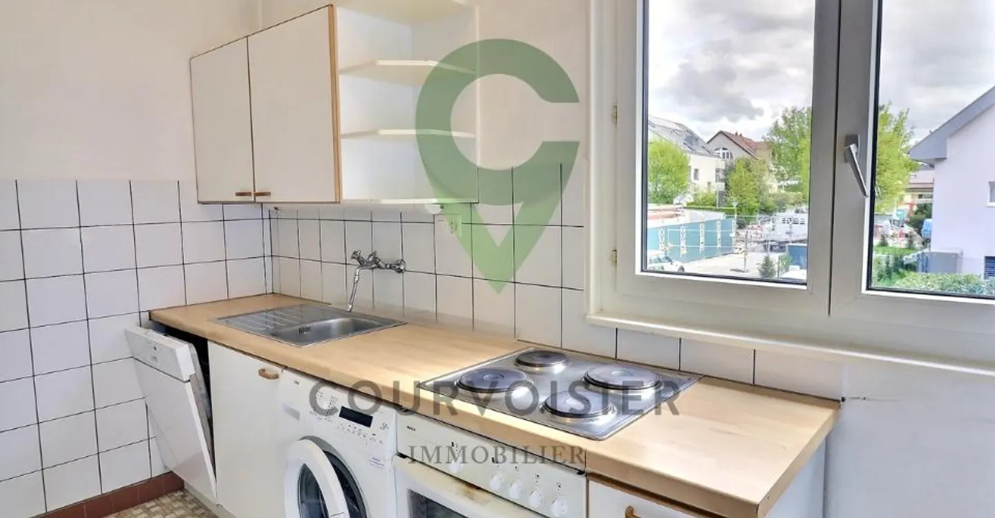 Haus mit großem Potenzial, bestehend aus 2 Wohnungen im Herzen von Rolle - Foto 12 von 13