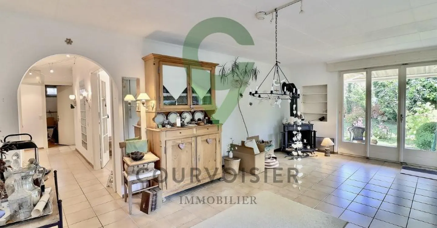 Haus mit großem Potenzial, bestehend aus 2 Wohnungen im Herzen von Rolle - Foto 3 von 13
