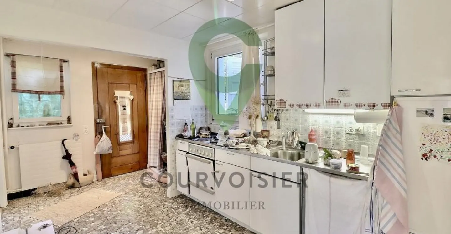 Haus mit großem Potenzial, bestehend aus 2 Wohnungen im Herzen von Rolle - Foto 5 von 13