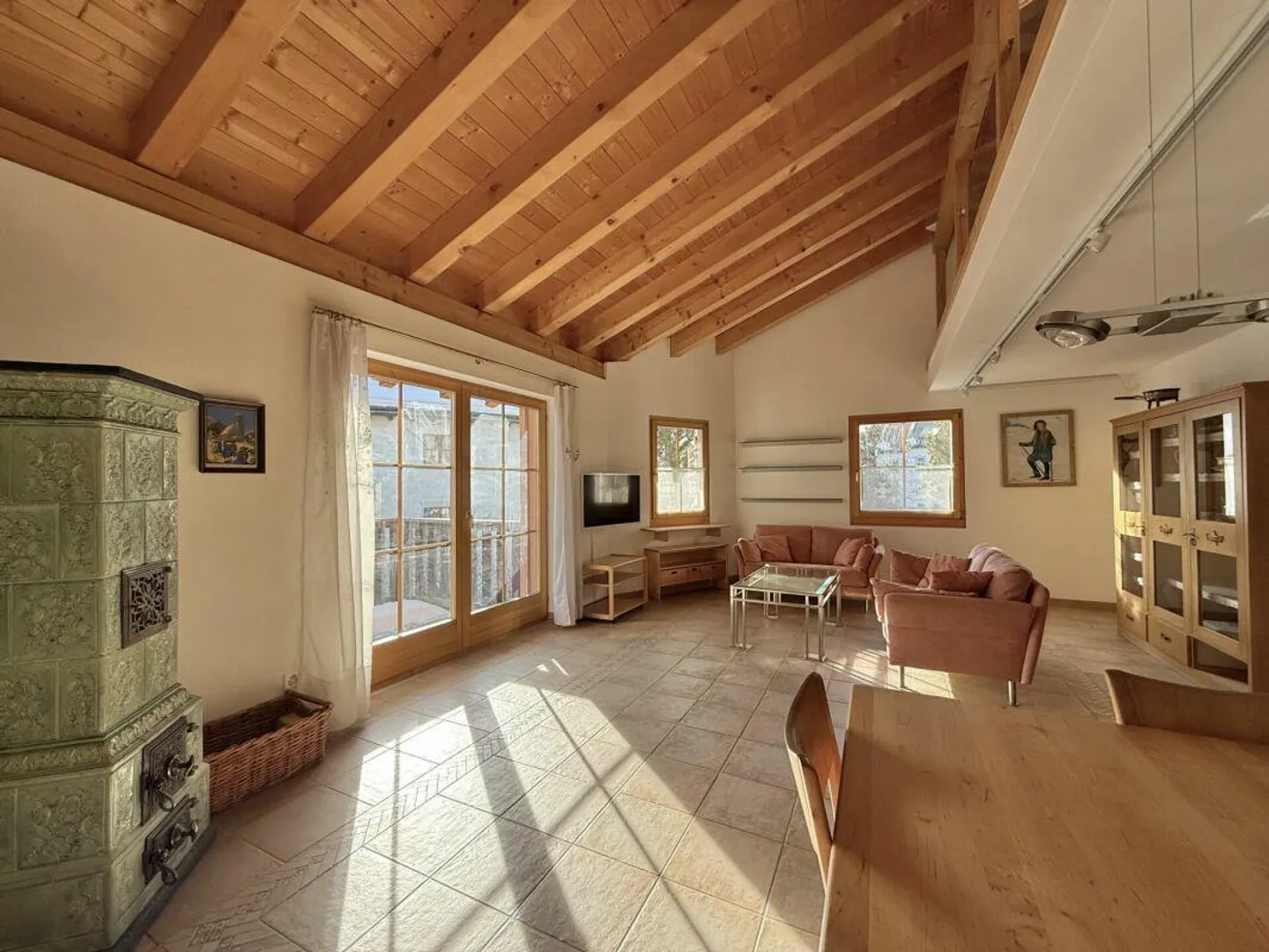 Penthouse Galerie Spacieux dans un Emplacement Calme - Photo 1 sur 7