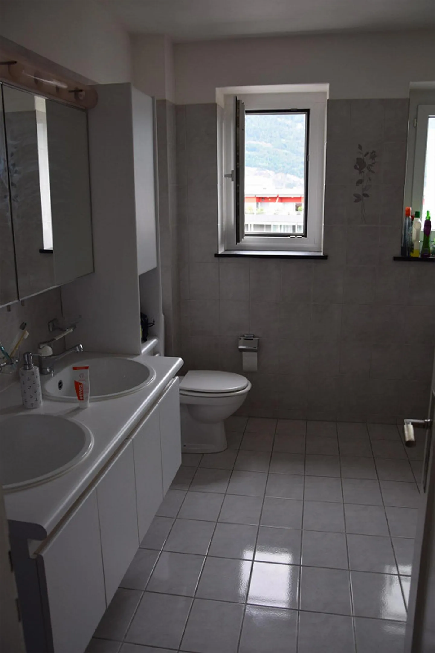 Appartement de 4,5 pièces au centre de Chur - Photo 2 sur 7