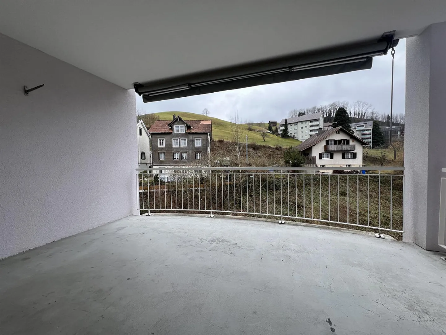 Looking for a new tenant 4.5 room apartment with evening sun and large balcony - Photo 10 of 12