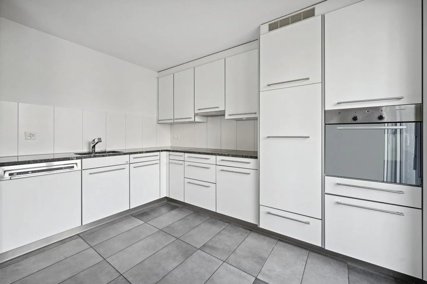 Your new apartment in Oftringen - Photo 2 of 8