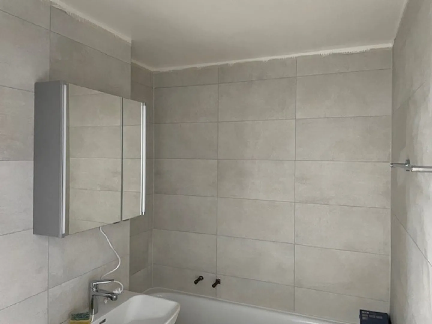 2-room apartment - Photo 3 of 8