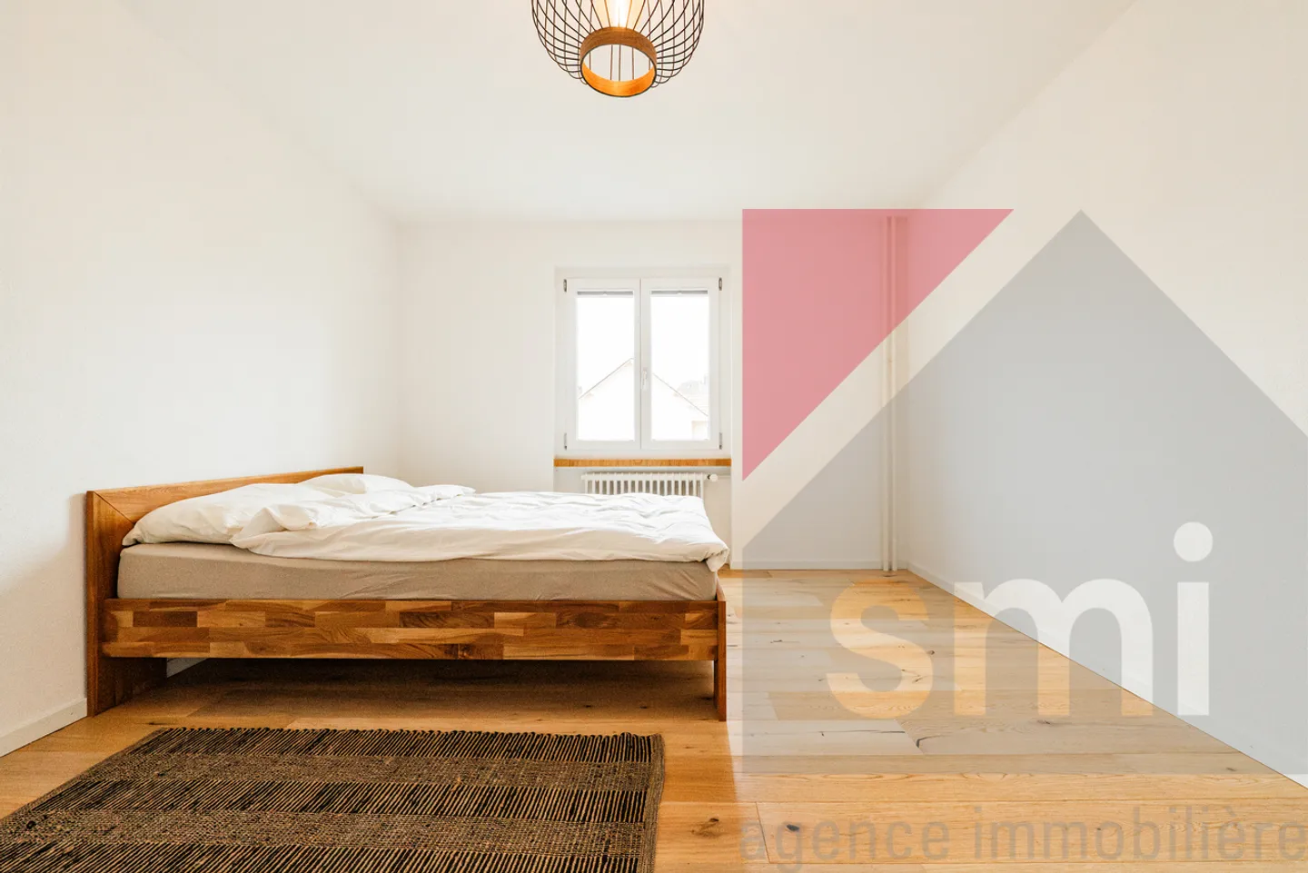 Carefully renovated, charm, unobstructed view and city life just steps away - Photo 10 of 13