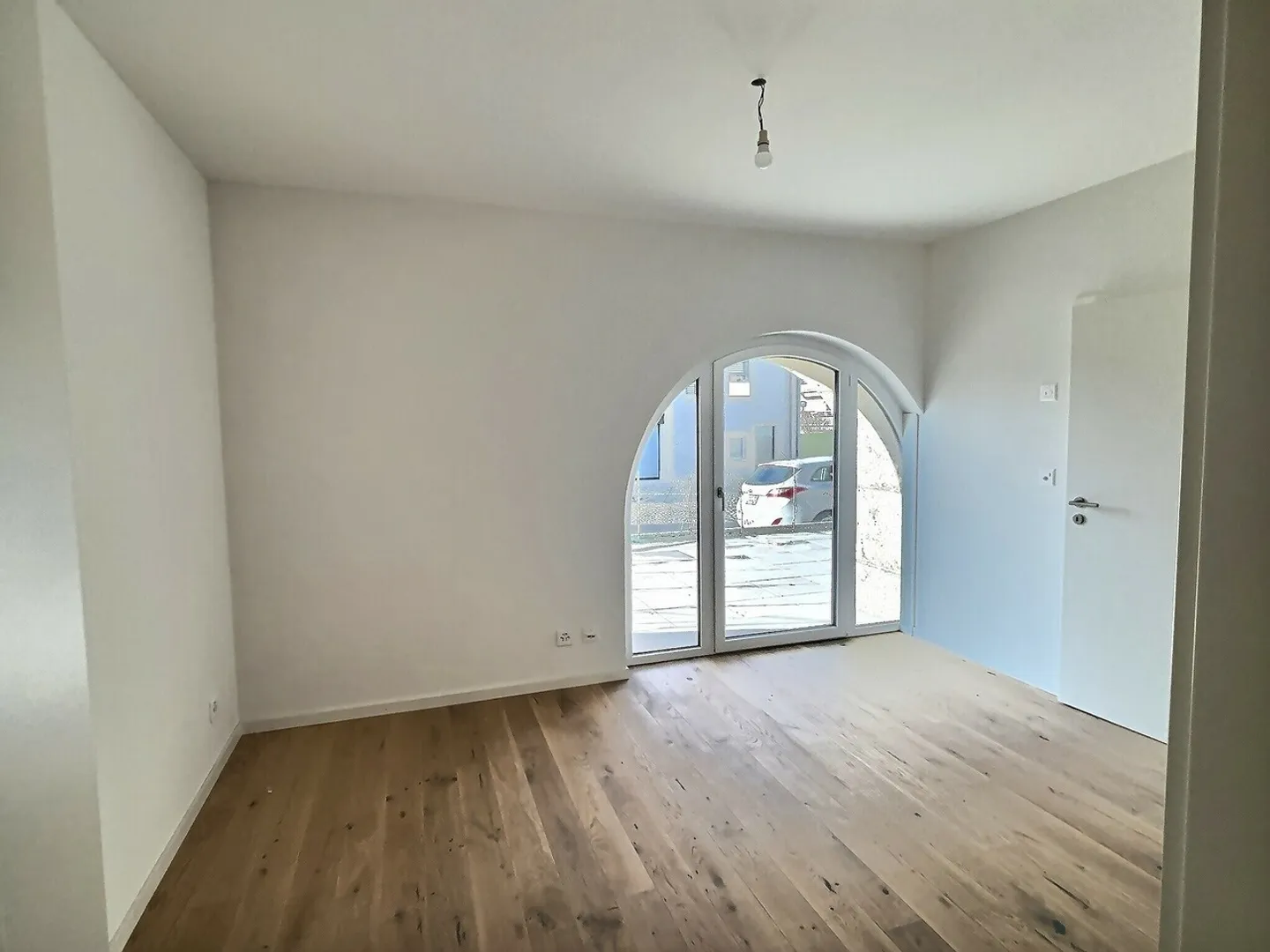 24 29 Magnifico appartamento di 4.5 stanze al piano terra - Grande terrazza - Foto 7 di 16