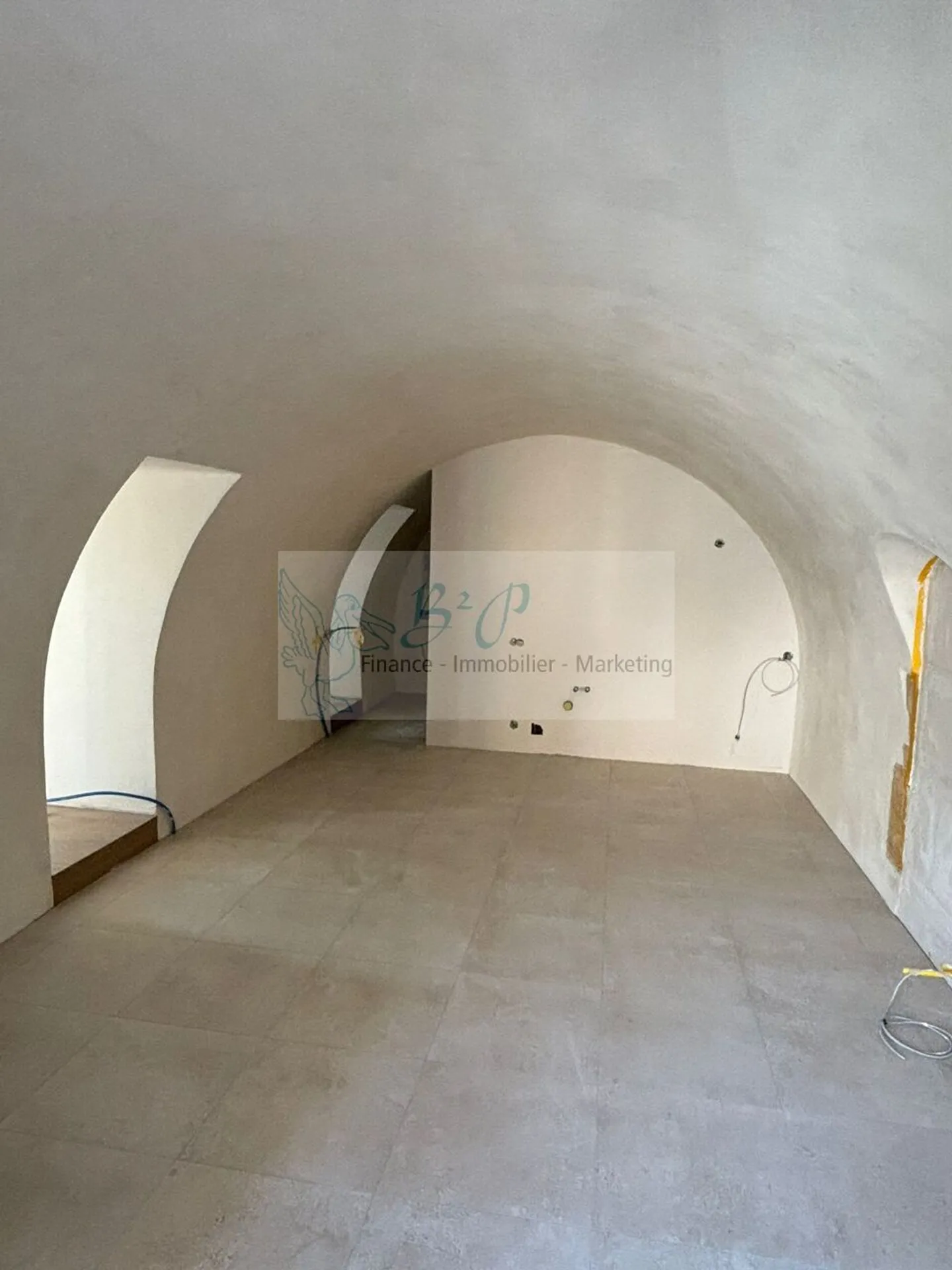 Un appartamento di 3½ locali è in affitto nel centro di Colombier! - Foto 2 di 9