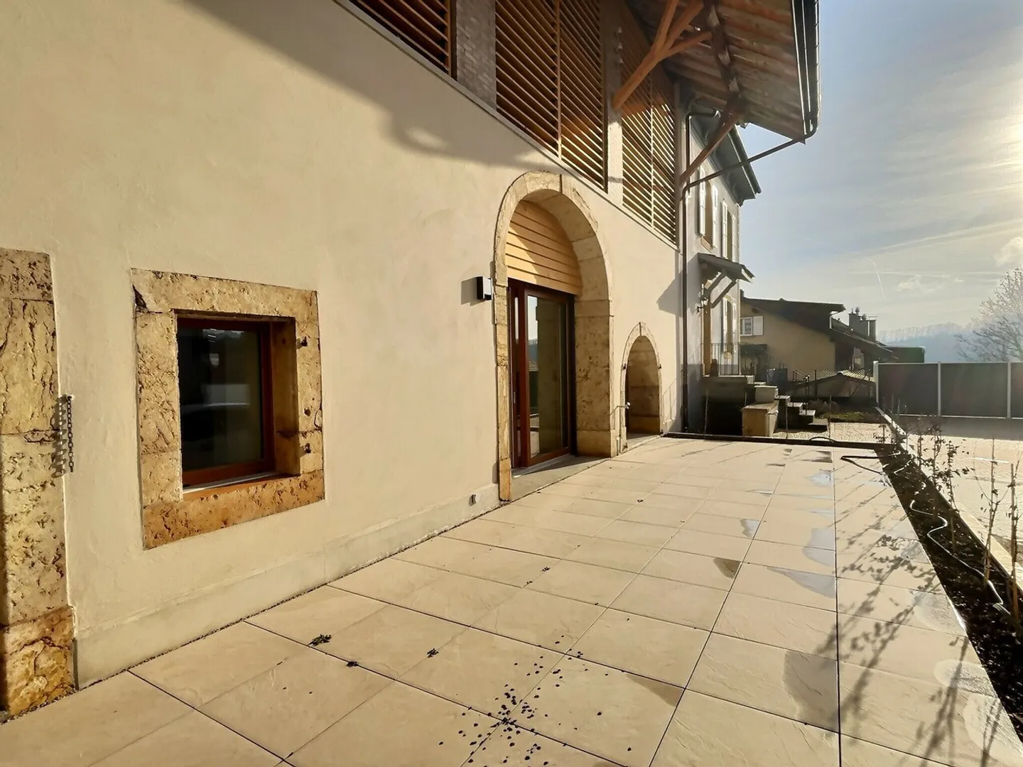 24 29 Magnifico appartamento di 4.5 stanze al piano terra - Grande terrazza - Foto 11 di 16