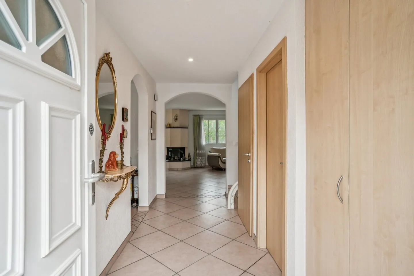 Casa indipendente con terrazza e piscina - Foto 4 di 13