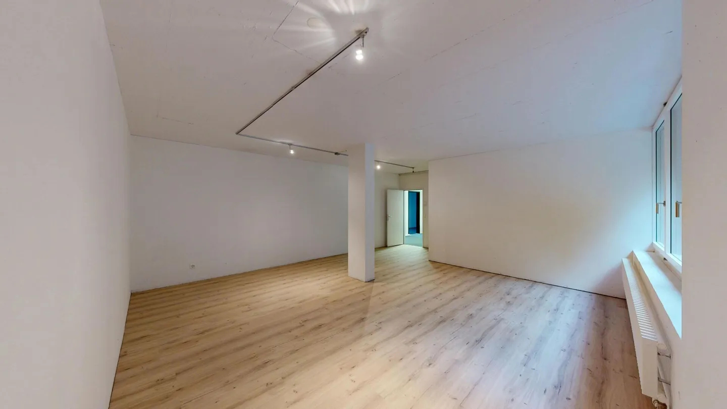 Stylish working: Your 37 m² commercial space with reception area in 'Gwand' Merenschwand - Photo 2 of 12