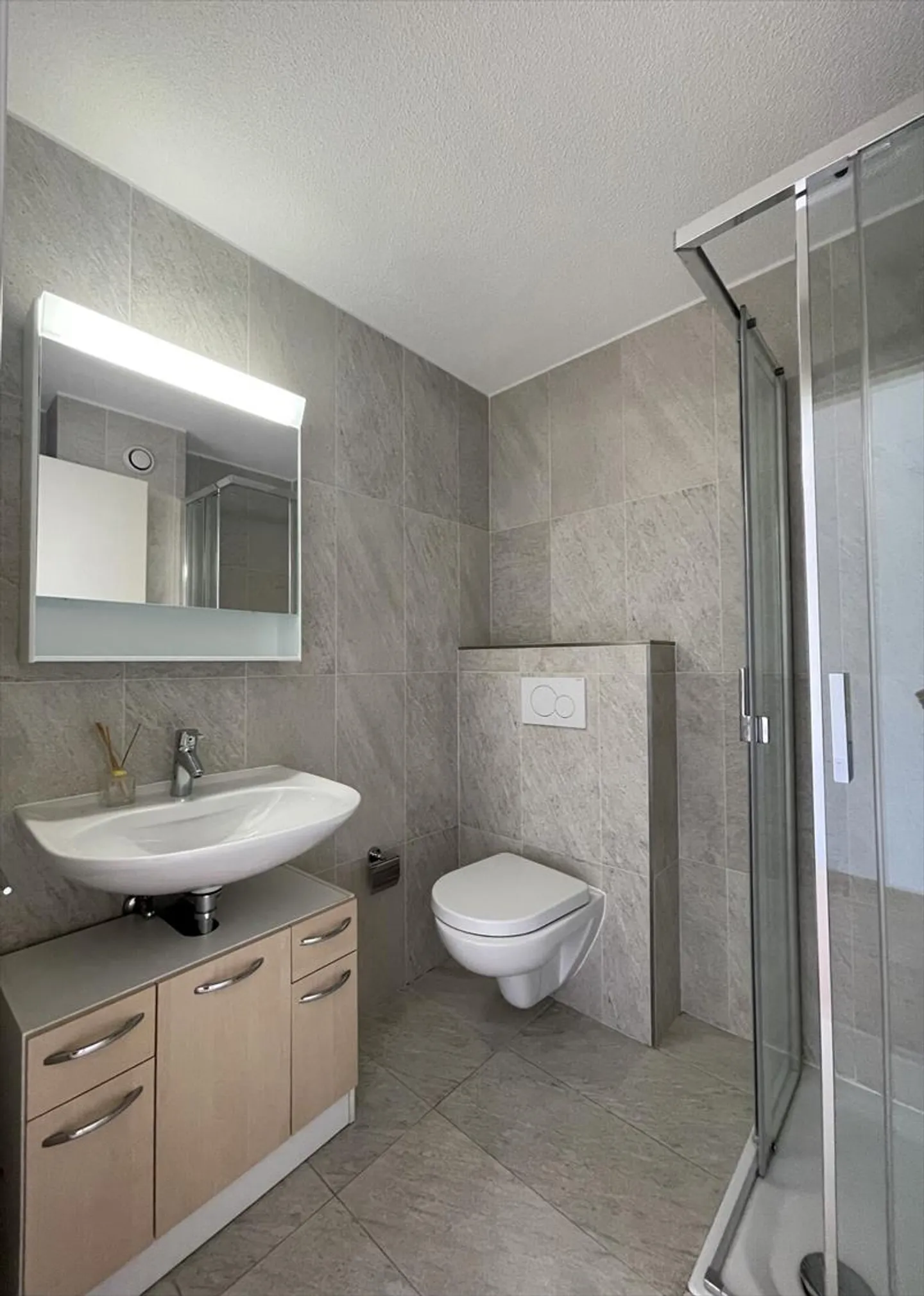 Adjacent Villa with 5 Rooms in Vétroz - Photo 6 of 13