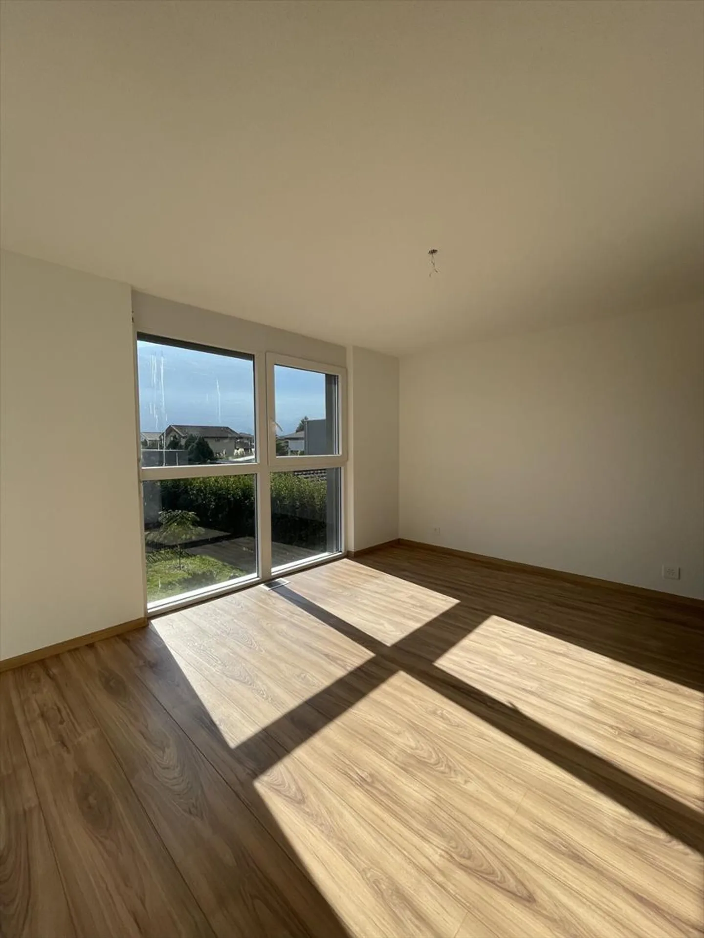 Adjacent Villa with 5 Rooms in Vétroz - Photo 8 of 13