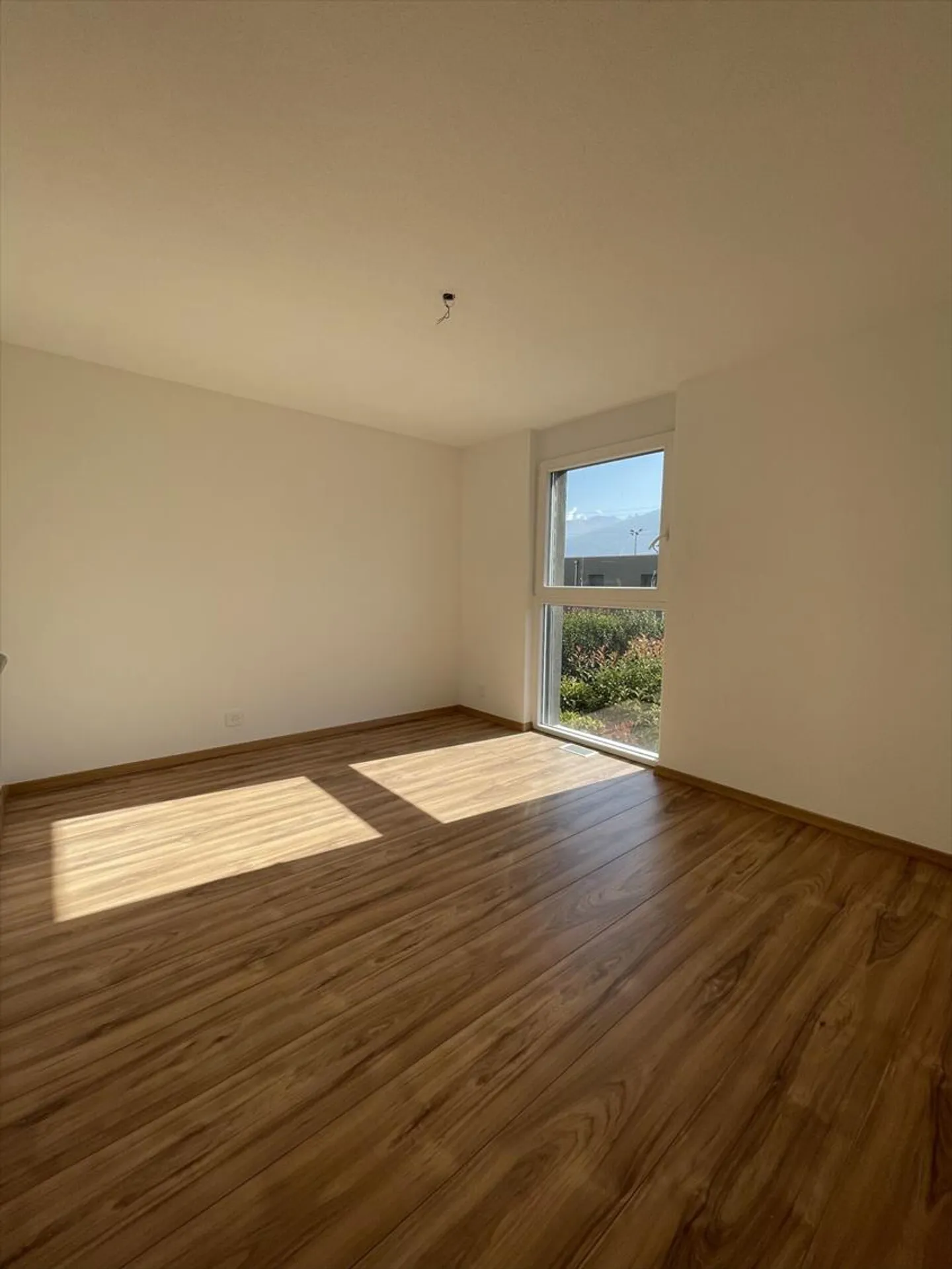 Adjacent Villa with 5 Rooms in Vétroz - Photo 11 of 13