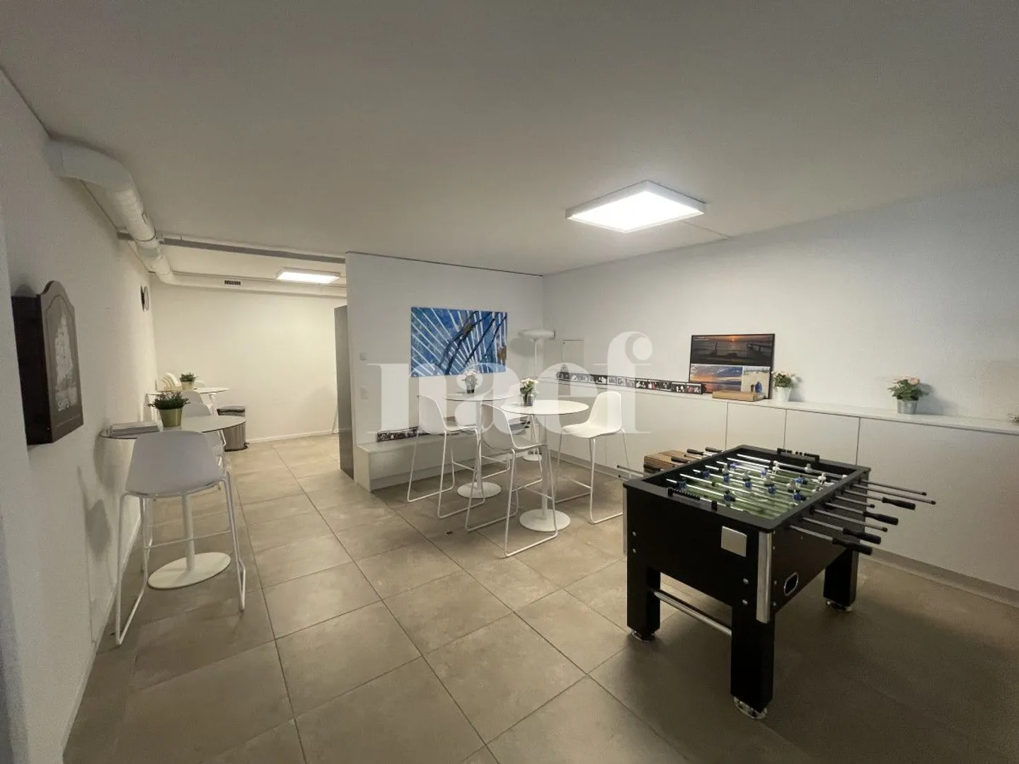 Centro Les Tuillières - Superficie luminosa di circa 283m2 modulabili al 2° piano - Foto 9 di 10