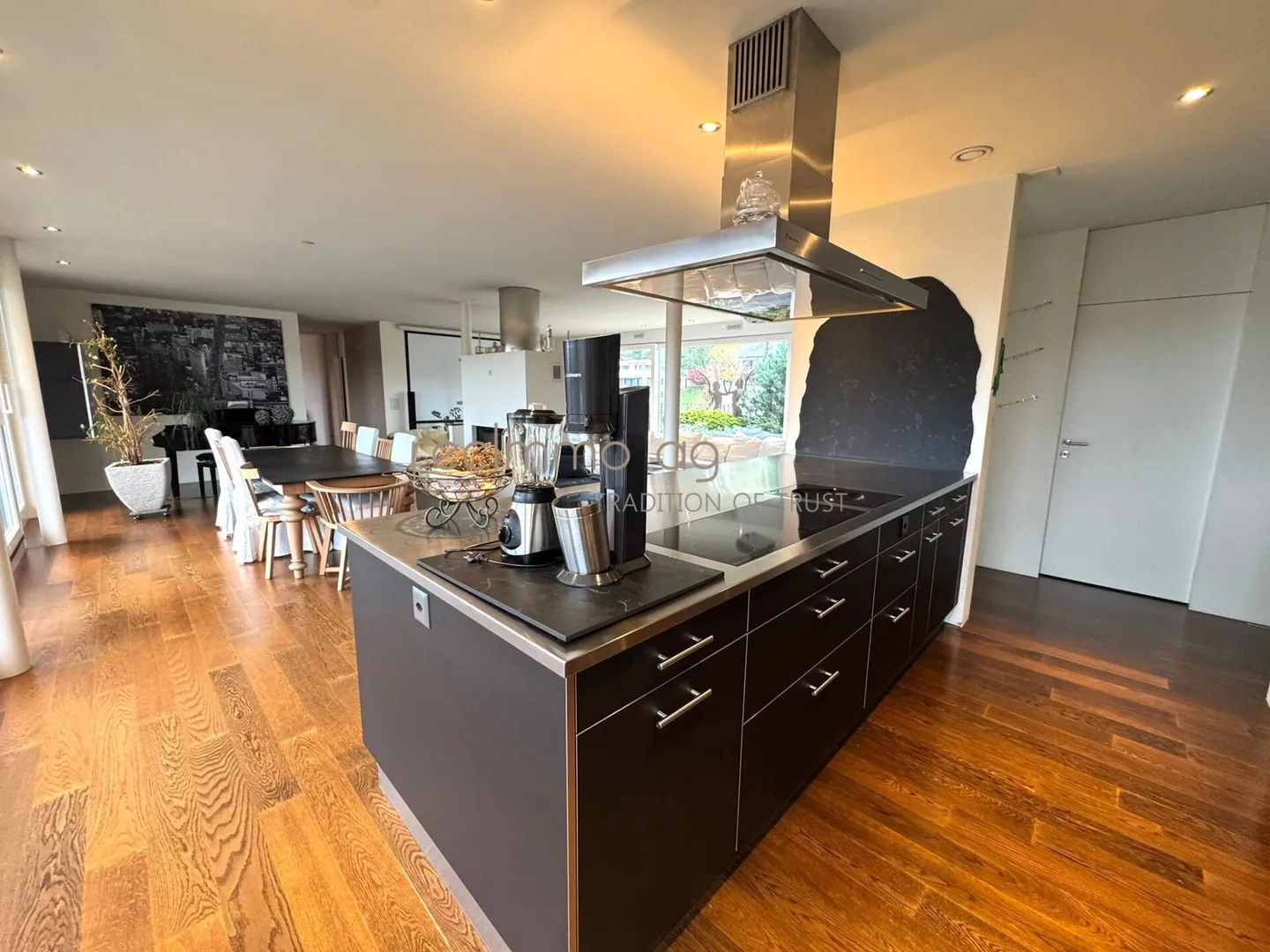 Exclusive 5.5-room apartment with 300 m² terrace in Döttingen - Space, comfort, and style at the highest level - Photo 6 of 11