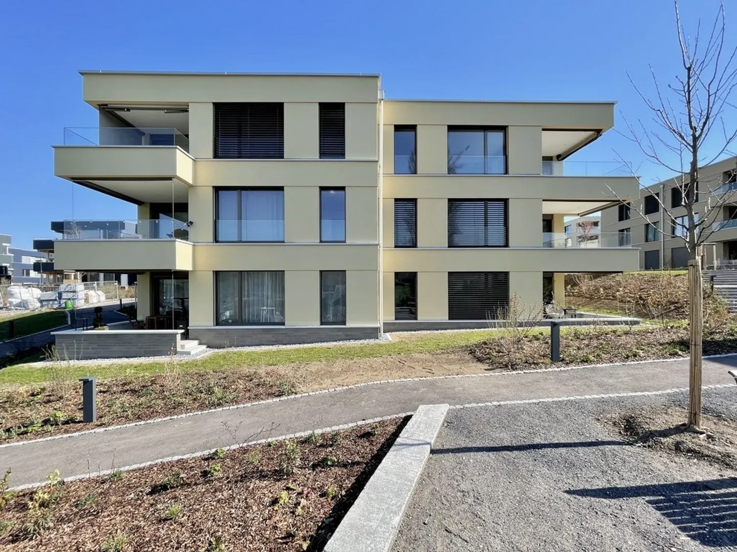 Votre nouveau chez-vous à Aemet vous attend ! - Photo 1 sur 7