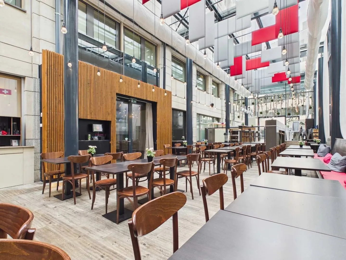 Espace Commercial avec Terrasse - Photo 10 sur 13