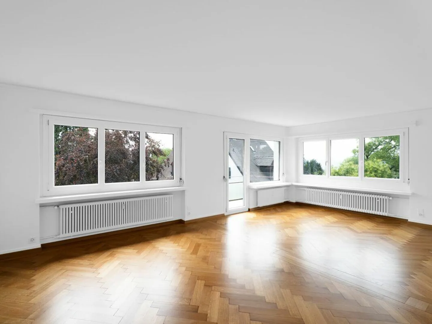 Freshly renovated 4-room apartment in District 6 - Photo 8 of 13