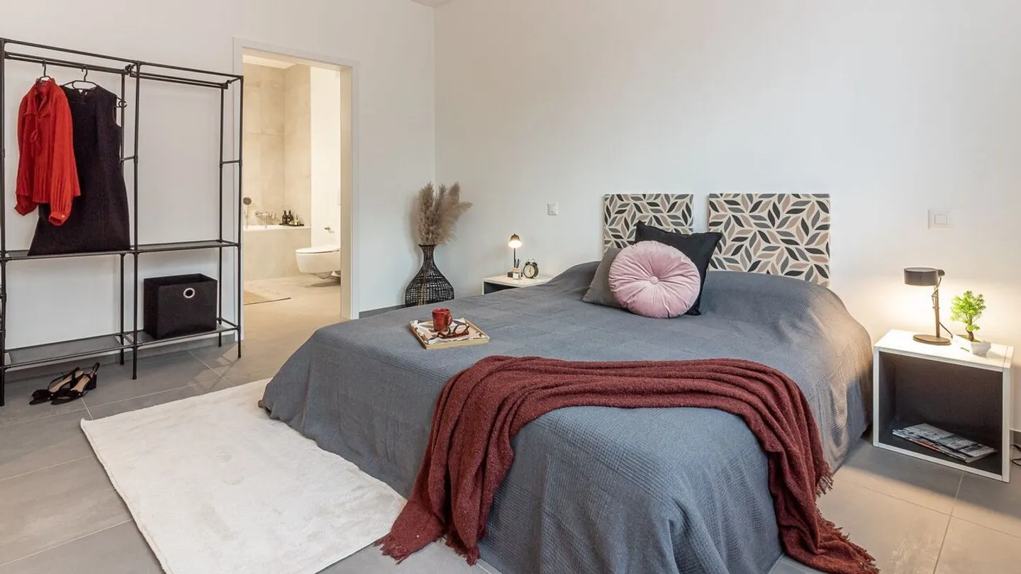 Moderne und ruhige Räume - 3.5 Zimmer in einer exklusiven Residenz am Stadtrand   | Spazi Moderni e Sereni - 3.5 Locali in Residenza Esclusiva ai Confini della Città - Foto 11 von 13