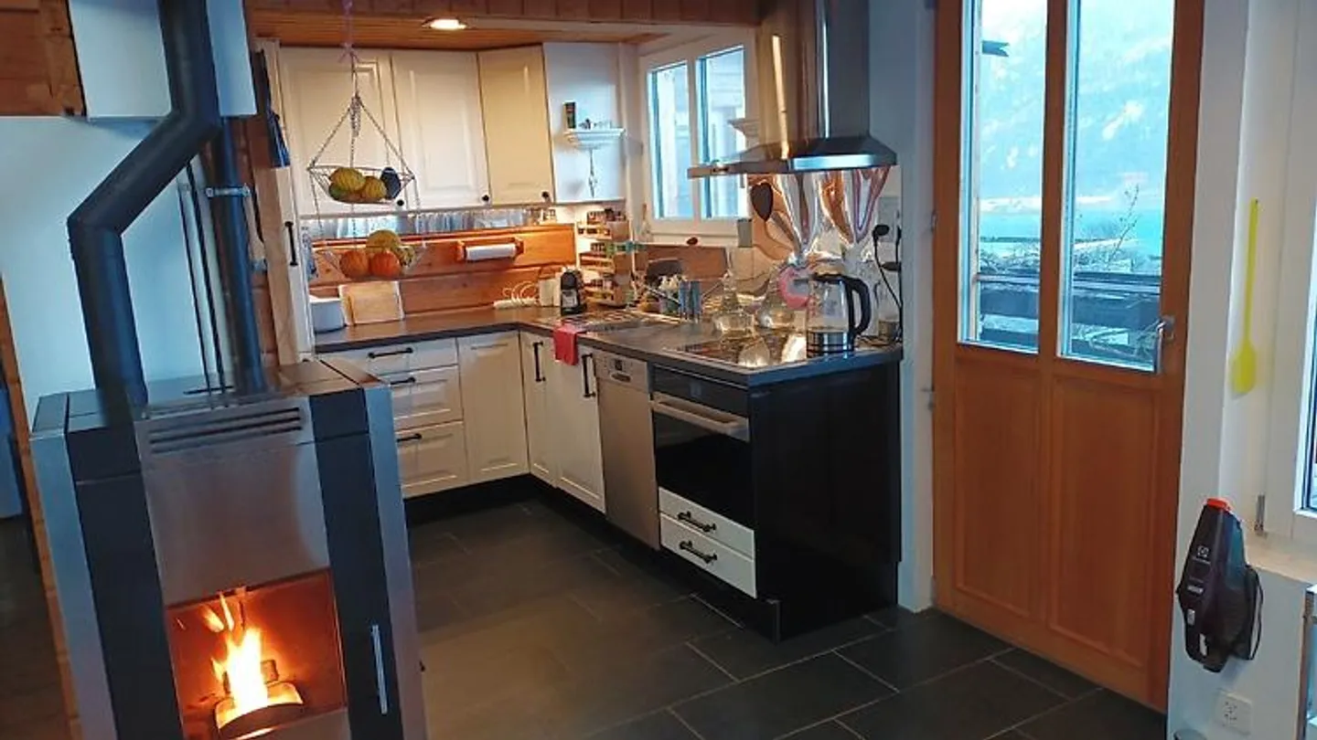 Charmantes Haus mit Seeblick - Foto 3 von 10