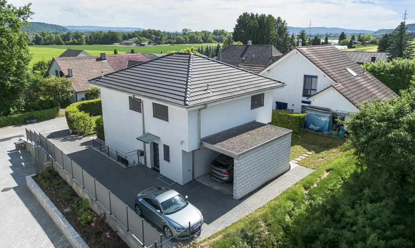 Moderne Familienhaus in Meinisberg - Foto 2 von 11