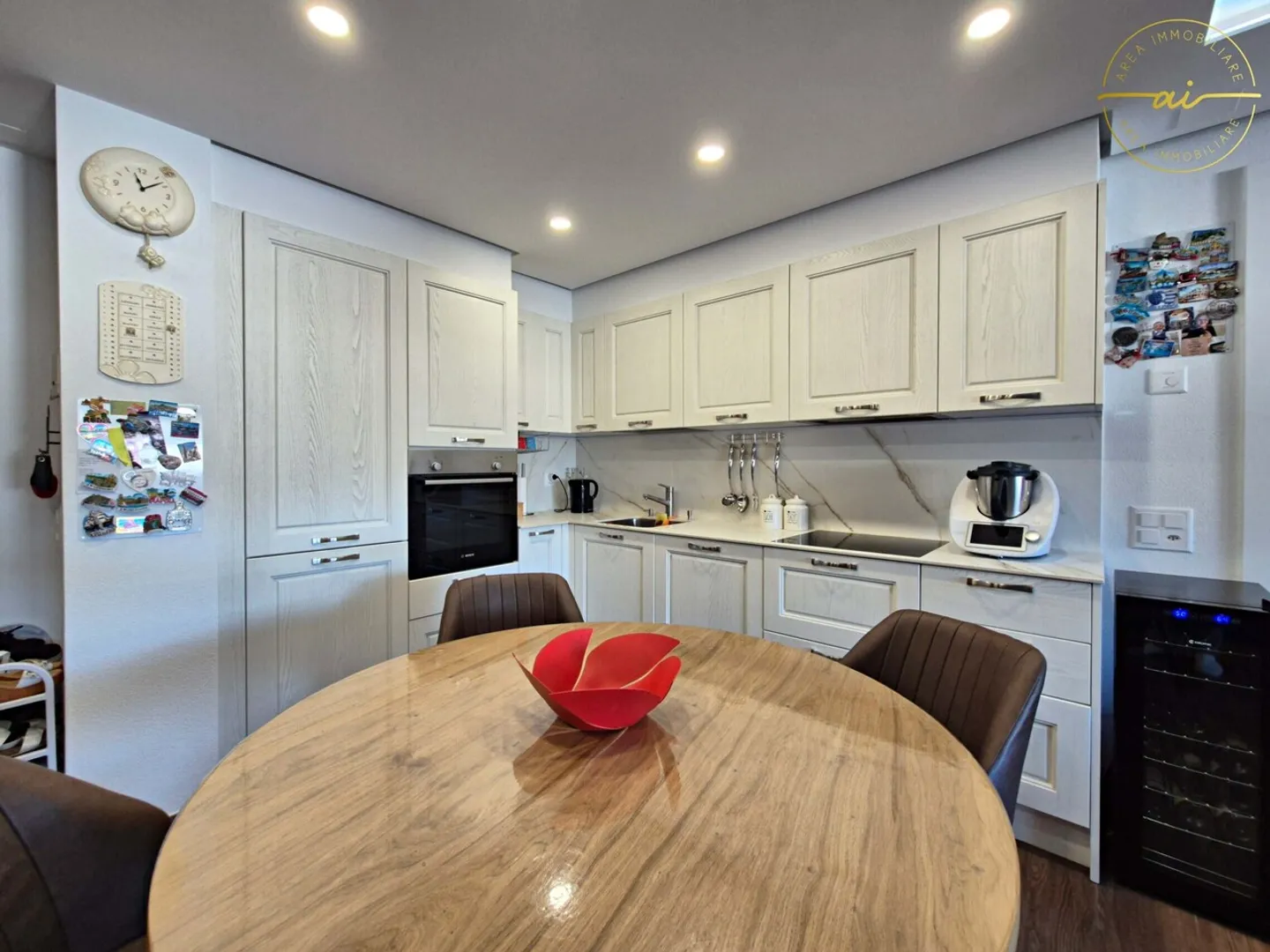 BRIGHT 3-ROOM APARTMENT WITH OPEN VIEW IN RIVERA - Photo 4 of 13