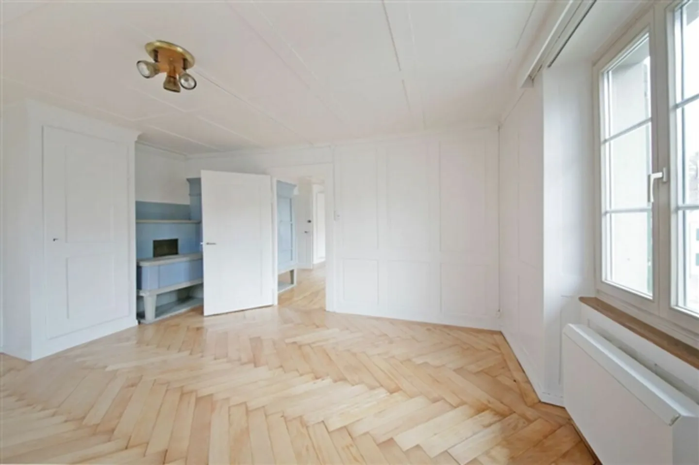 Renovated 6-room apartment with lots of charm and private garden! - Photo 5 of 12