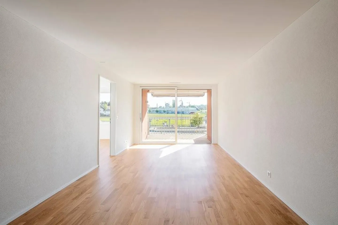 Ottimo e attraente appartamento di 2,5 stanze a Fraubrunnen! - Foto 3 di 9